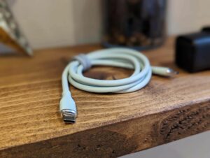 USB-C vs Lightning – What USB Does iPhone Use?